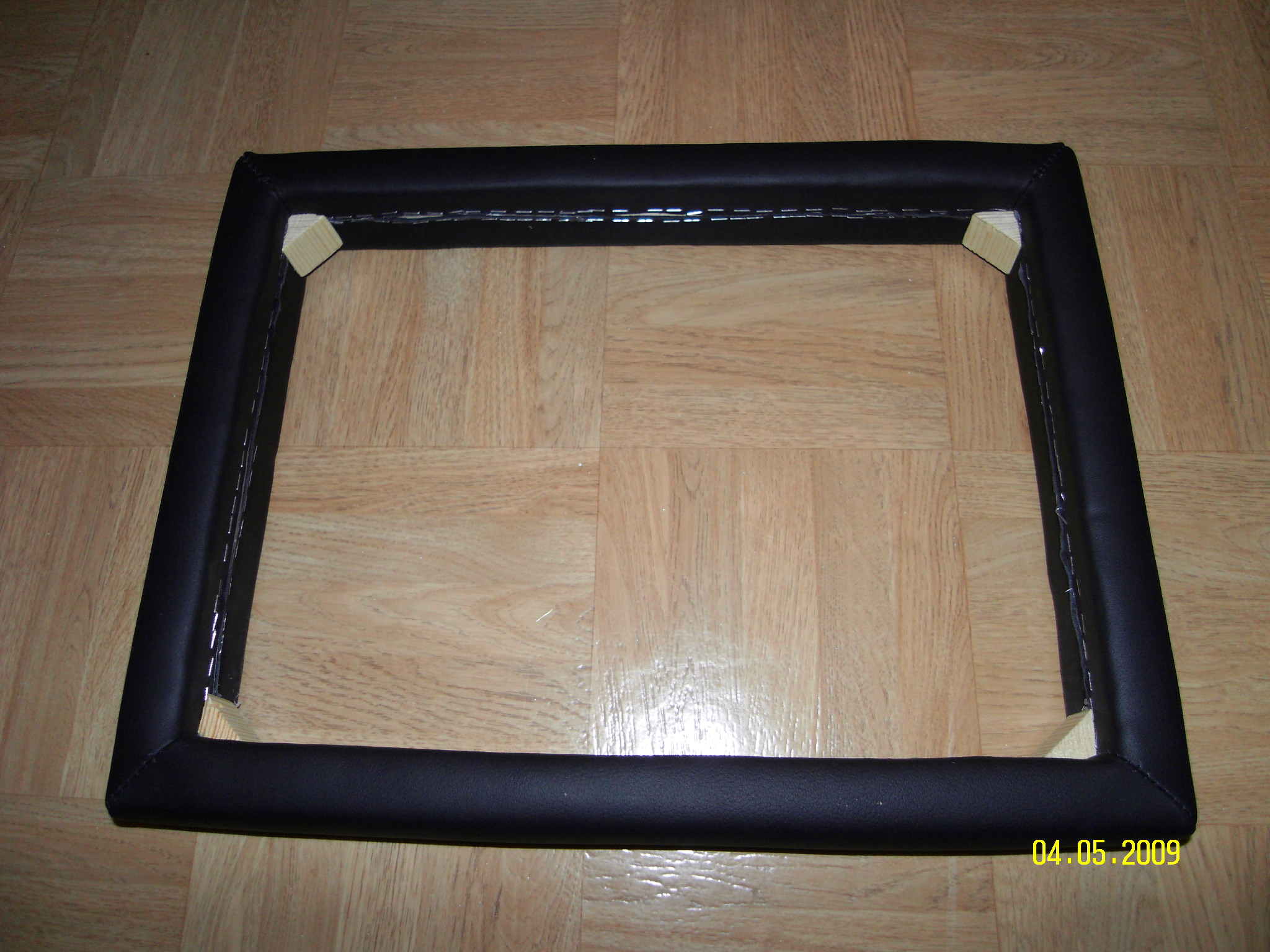 6_-_leather_case