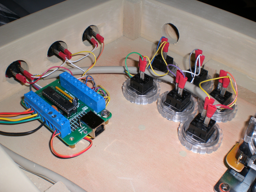 wiring_close_up