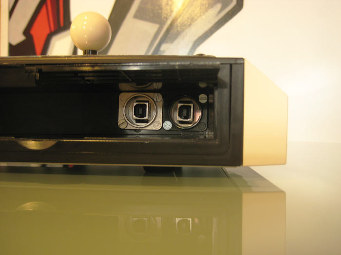 tounament-edition-usb-port