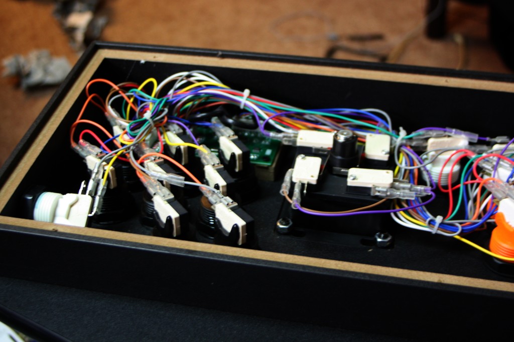03_-_X-Arcade_Standard_Components